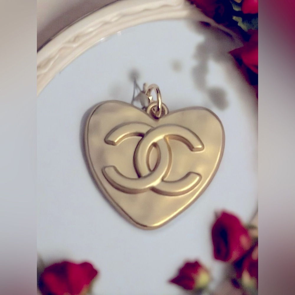 Authentic Heart Pendant Zipperpull